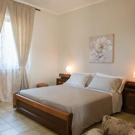 Cenzina Bed & Breakfast 3*