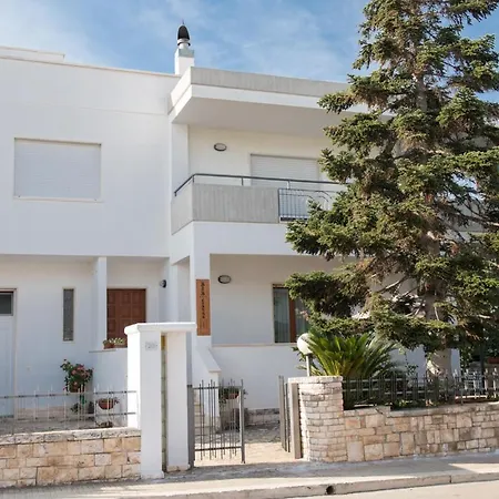 Bed & Breakfast Cenzina 3*